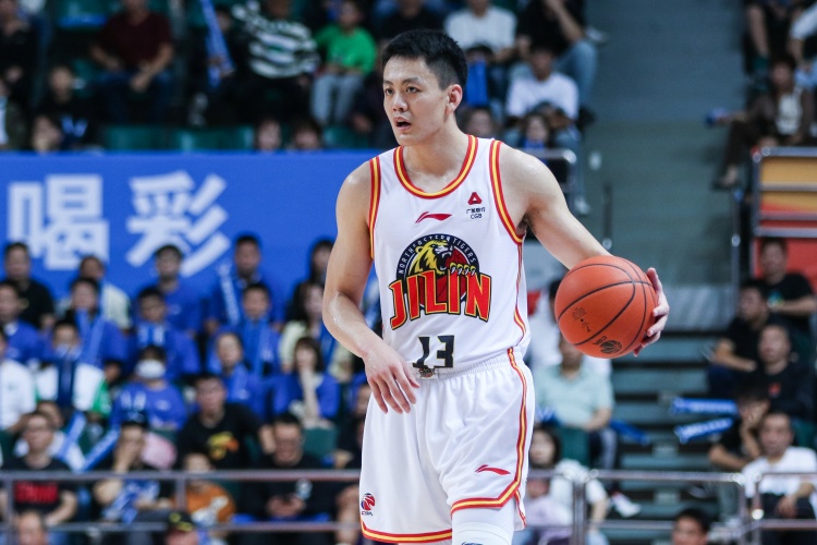 媒體人：姜宇星轉會(huì )遼寧 體現了東北兩家職業(yè)俱樂(lè )部的良好關(guān)系