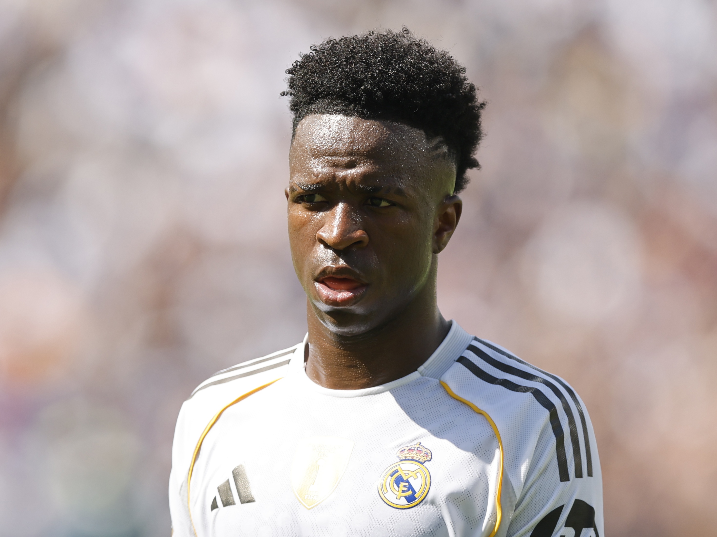 記者：如果沙特球隊再報價(jià)維尼修斯，皇馬高層有人會(huì )持開(kāi)放態(tài)度