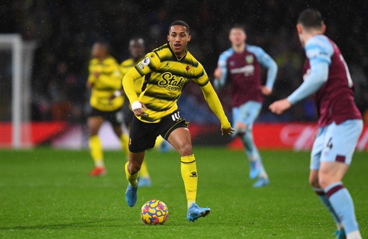 人生低谷曾身價(jià)腰斬??佩德羅19歲時(shí)首次踢英超，賽季28場(chǎng)僅3球