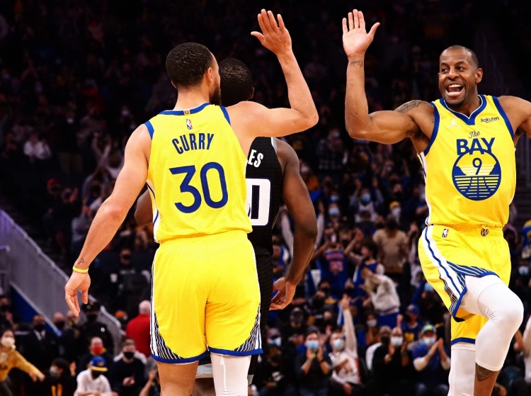 15年首冠無(wú)緣FMVP 庫里：現在已經(jīng)很釋然了 因為我在22年獲得FMVP