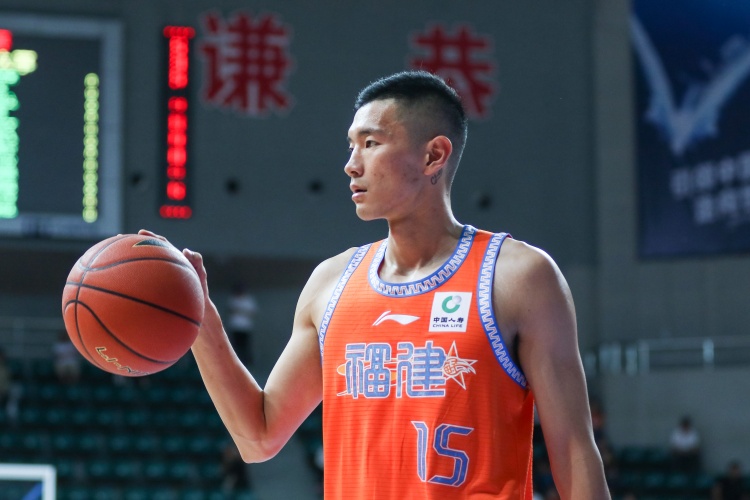 媒體人：陳林堅已到隊跟山東男籃會(huì )合 體檢體測順利完成