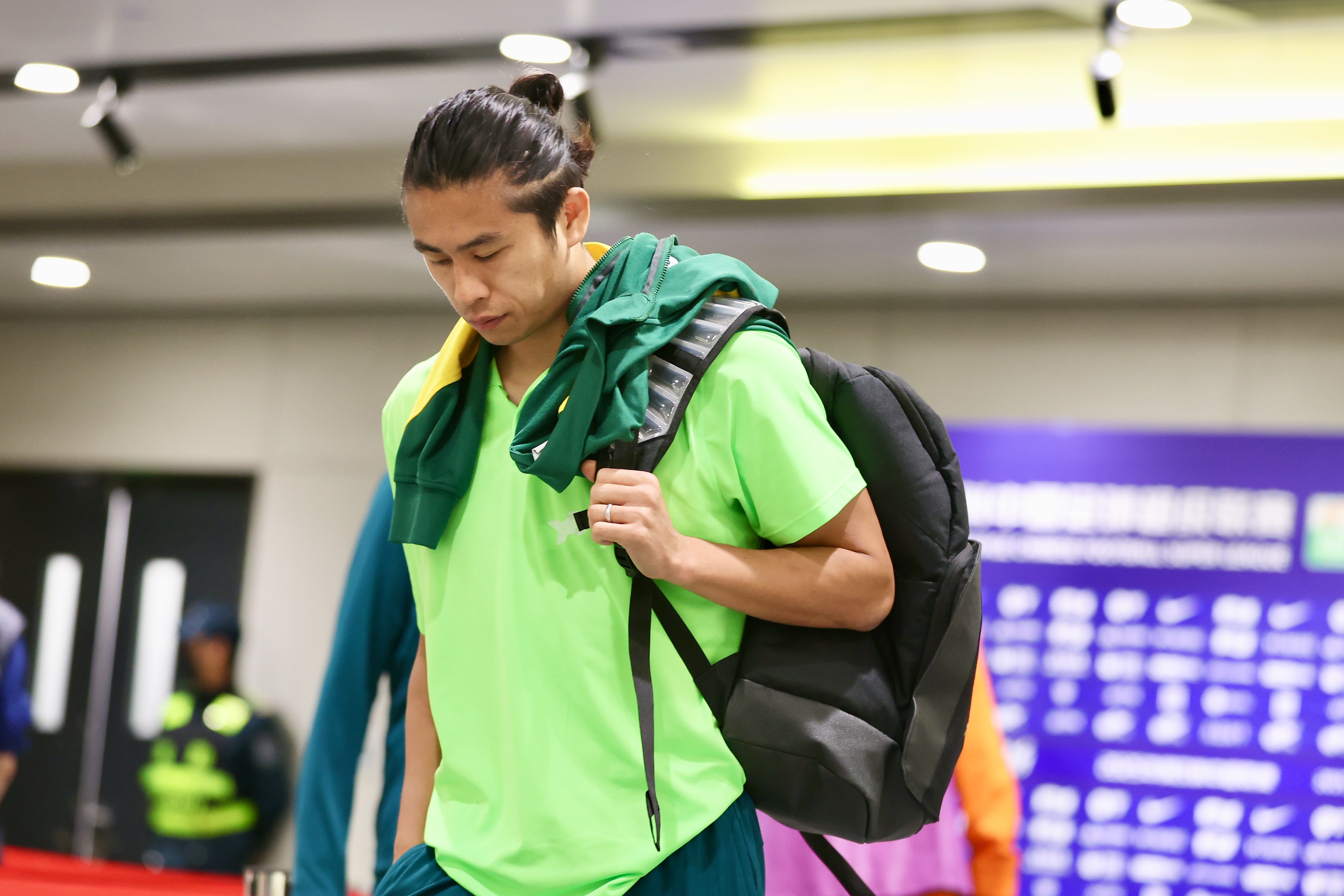 足球報：張玉寧經(jīng)過(guò)檢查后并無(wú)大礙，應該不會(huì )影響接下來(lái)的比賽