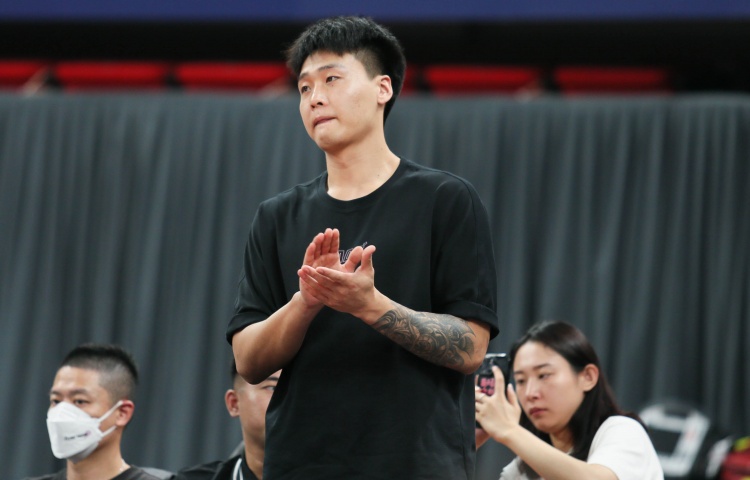 媒體人：首鋼今天下午有個(gè)重量級會(huì )議 做出最終決定促成趙睿加盟