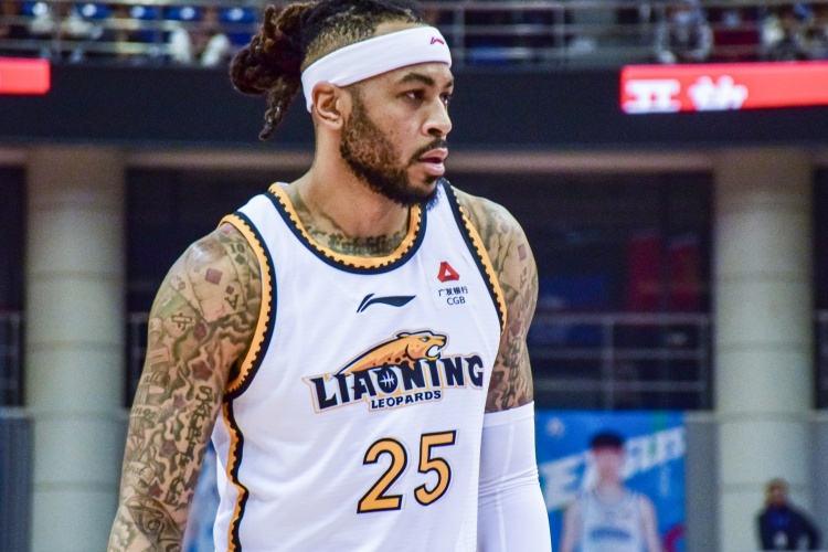 沈陽(yáng)日報：鎖定莫蘭德&杰隆-布朗 遼寧男籃外援引進(jìn)先下手為強