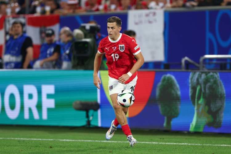 德天空：水晶宮與比利亞雷亞爾爭奪鮑姆加特納，尚未提交正式報價(jià)