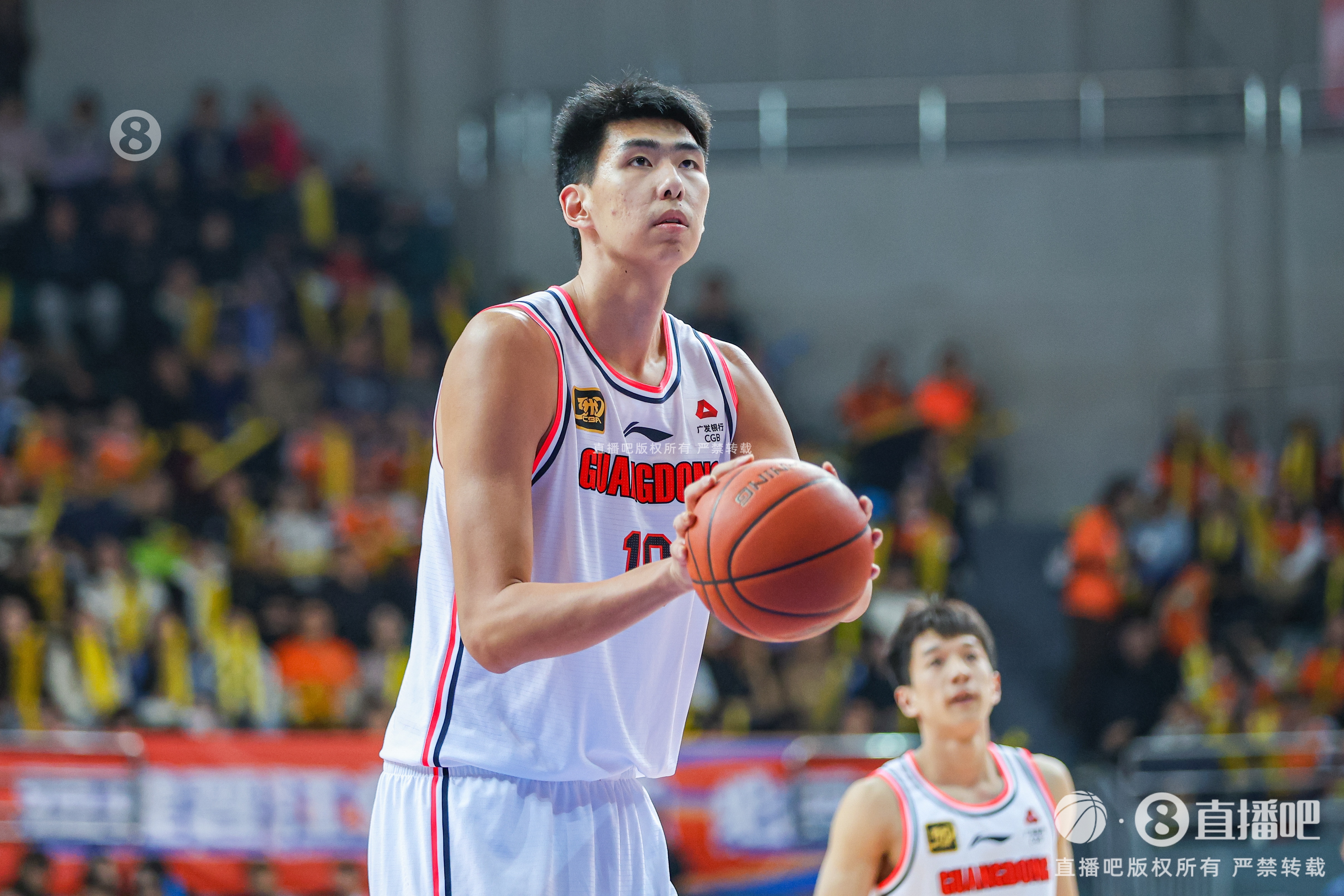 朱總心思細膩！媒體人：廣東在交易中設置了徐昕的回購條款