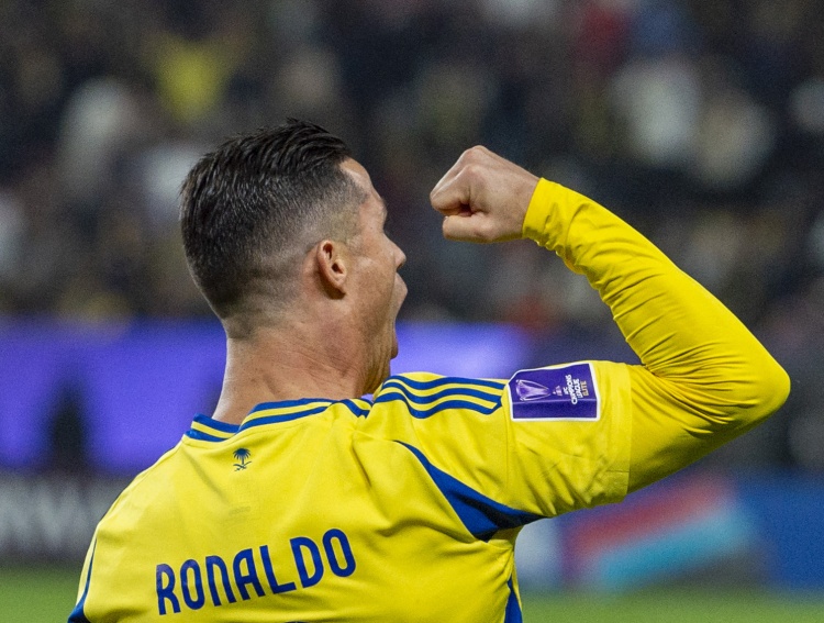 無(wú)法超越的豐碑！足壇歷史首人，C羅連續24個(gè)賽季都有進(jìn)球入賬