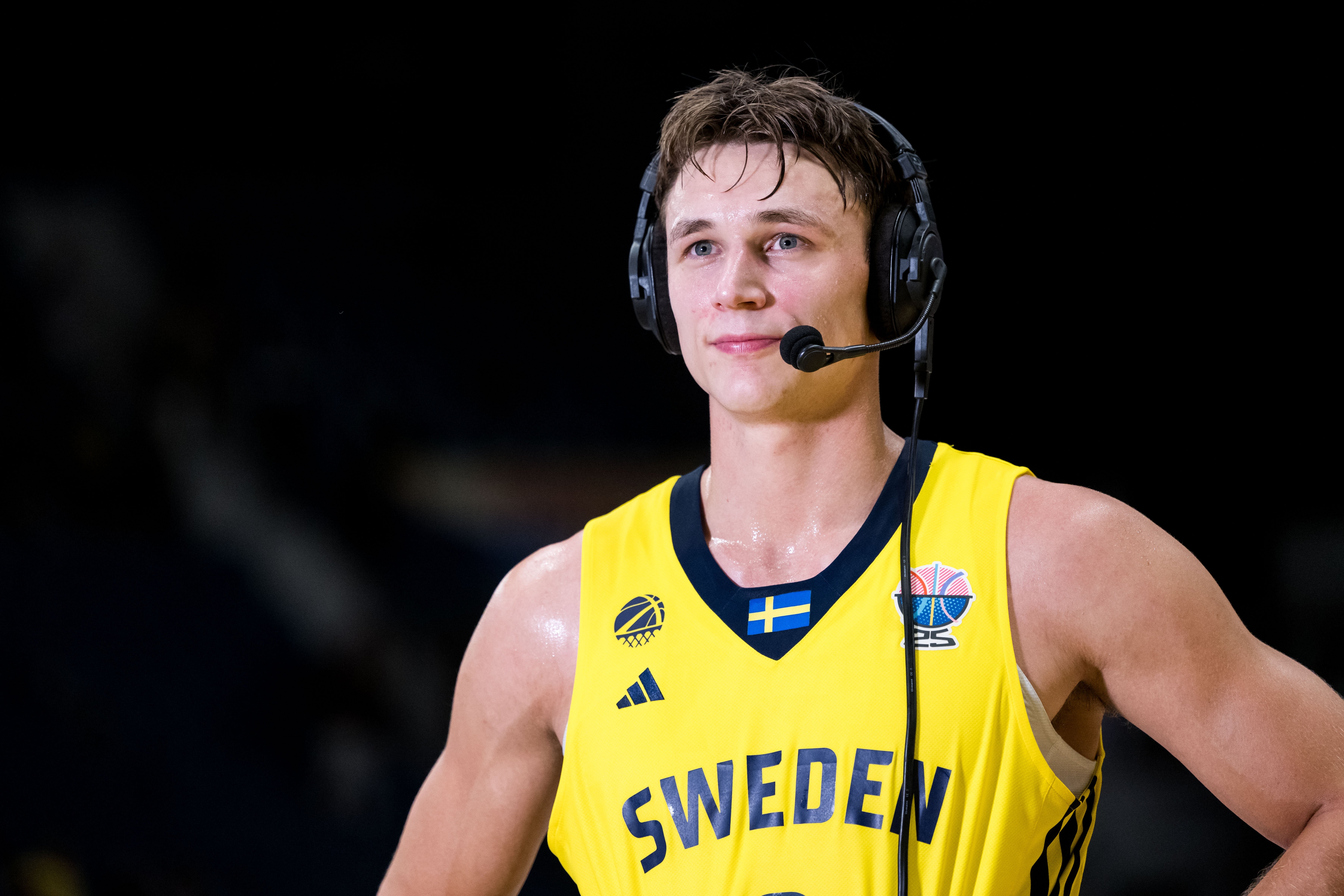 攻堅利器！拉松17中8砍全場(chǎng)最高23分 罰球6中5