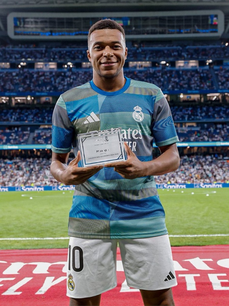 官方：姆巴佩獲頒2024/25賽季皇馬最健康球員獎