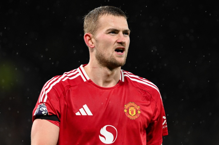 德里赫特：我們當然支持阿莫林，球員應對比賽負責而不是主教練