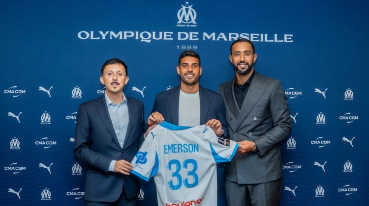 官方：馬賽簽下西漢姆聯(lián)后衛埃莫森，據悉轉會(huì )費100萬(wàn)歐