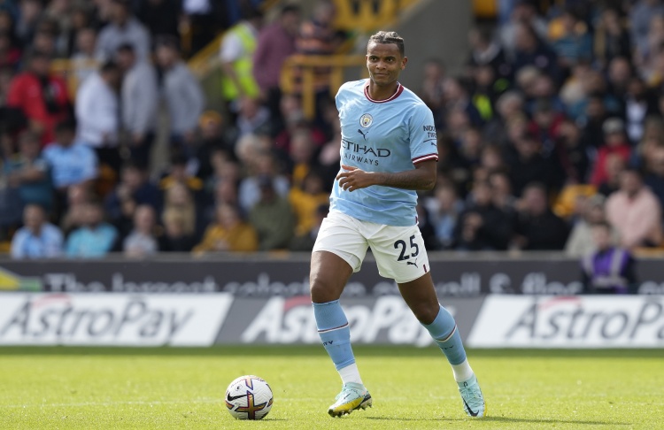 迪馬濟奧：阿坎吉已抵達意大利，準備接受?chē)装才诺捏w檢