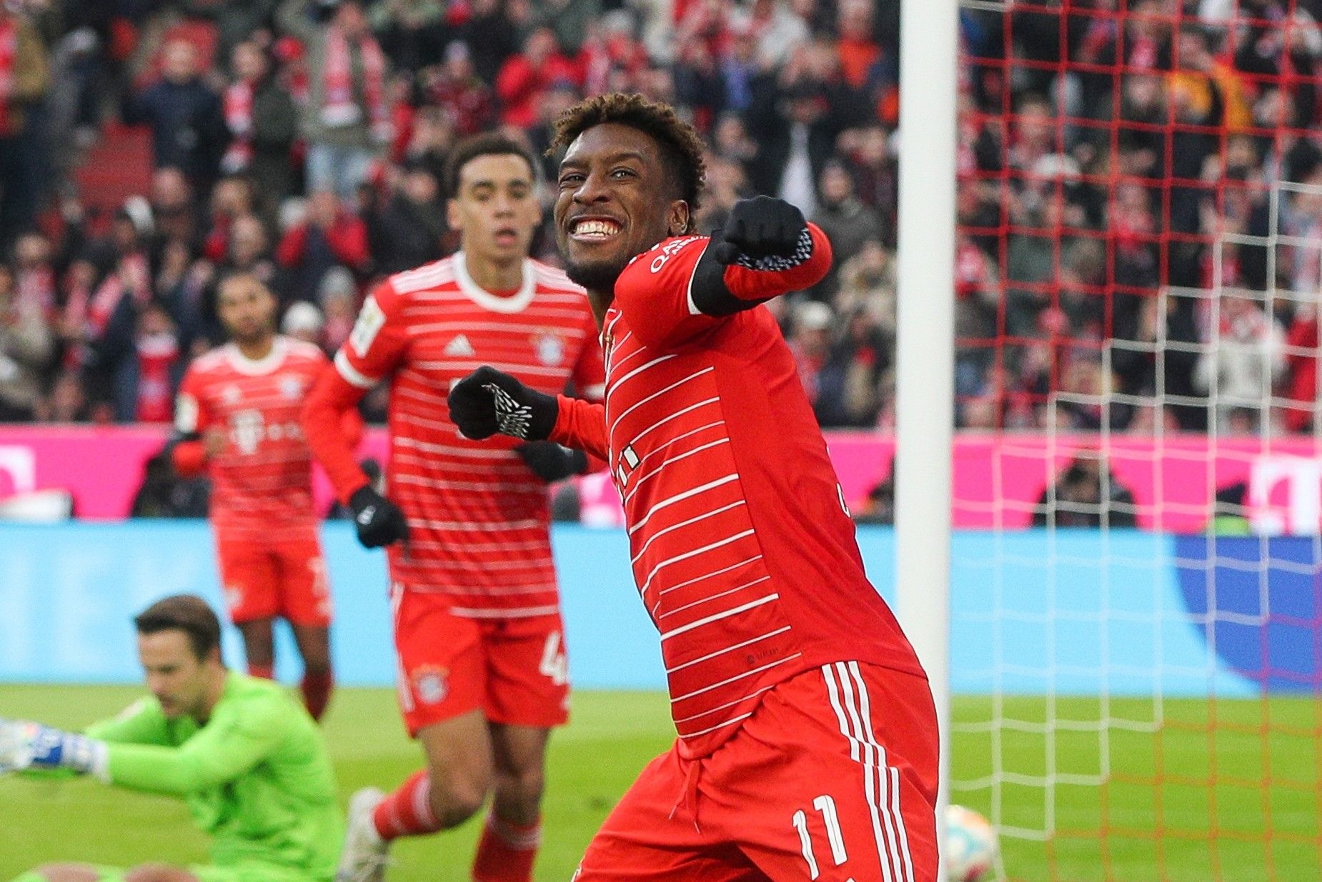 還帶售后??圖片報：科曼成功說(shuō)服拜仁首席理療師比安奇加盟勝利