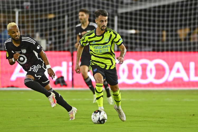 天空：法比奧-維埃拉可能租借漢堡，洛孔加可能永久轉會(huì )漢堡