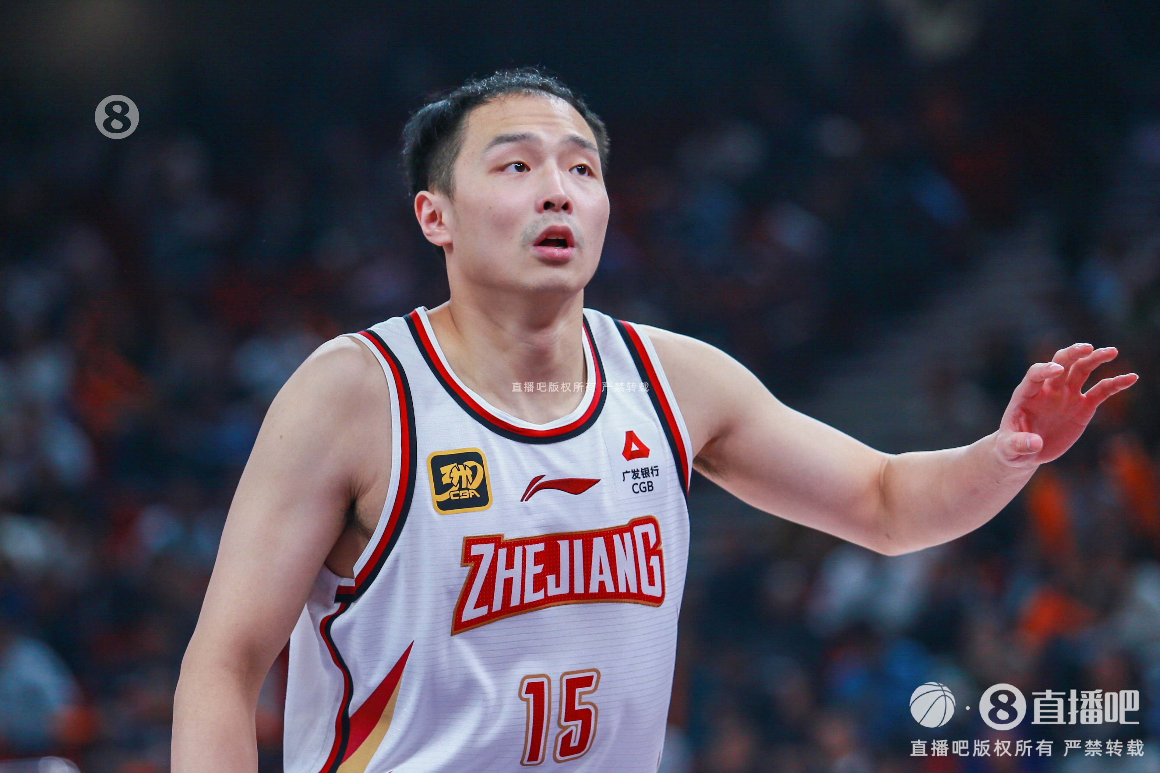 媒體人：或許只有等未來(lái)所有球員都不是青訓 CBA球員才能自由轉會(huì )