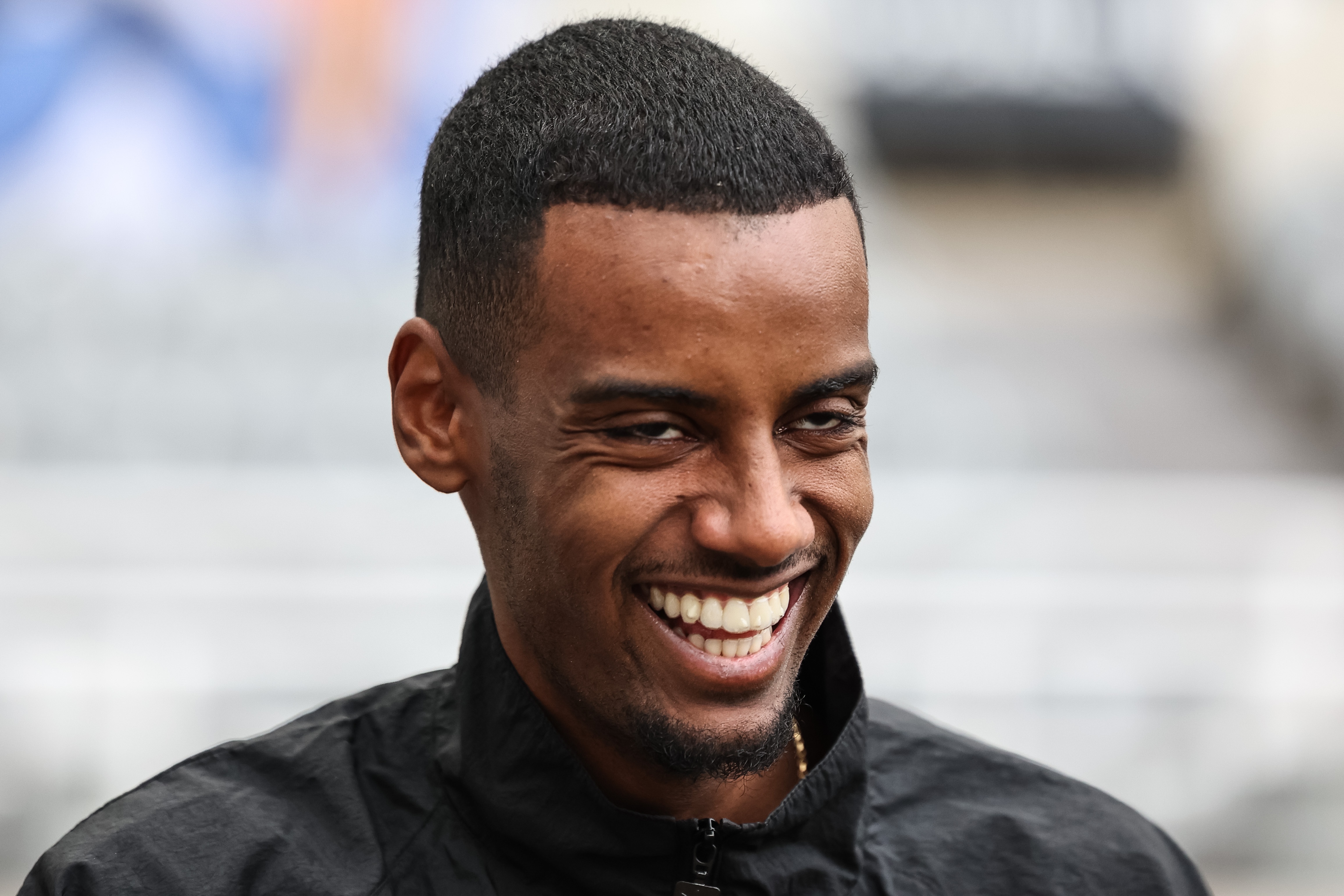 前維拉CEO：若紐卡想賣(mài)伊薩克早賣(mài)了，這么遲才賣(mài)說(shuō)明沒(méi)找好替身