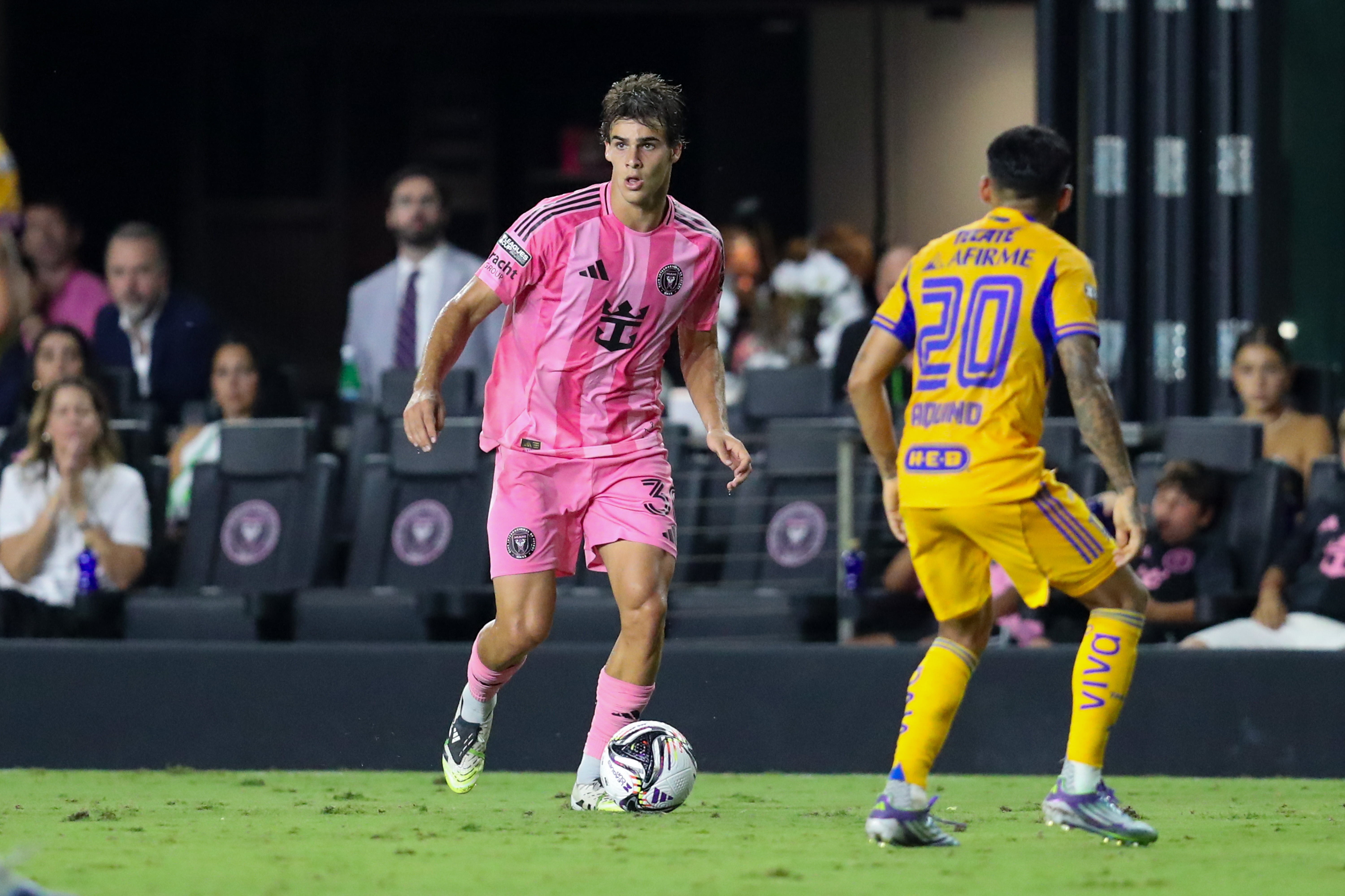 迪馬：帕爾馬接近租借邁阿密?chē)H中場(chǎng)克雷馬斯基，買(mǎi)斷費450萬(wàn)歐