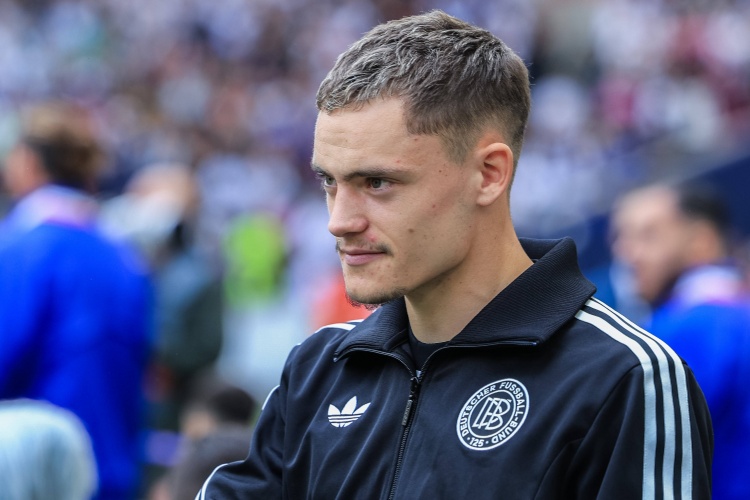 記者：維爾茨在德國隊恢復了訓練，此前對阿森納抽筋被換下