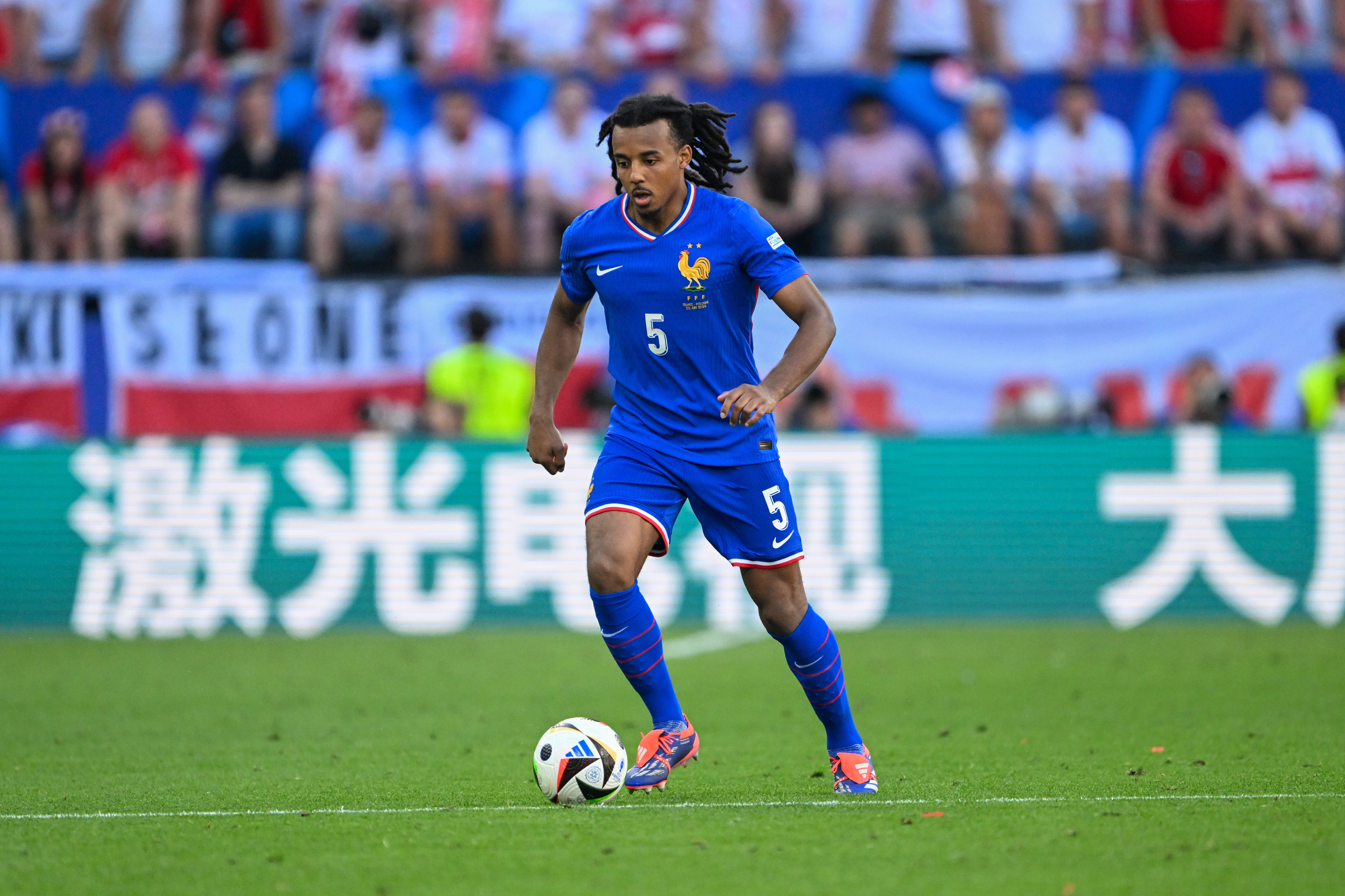 孔德：登貝萊和亞馬爾都配得上金球獎榮譽(yù)