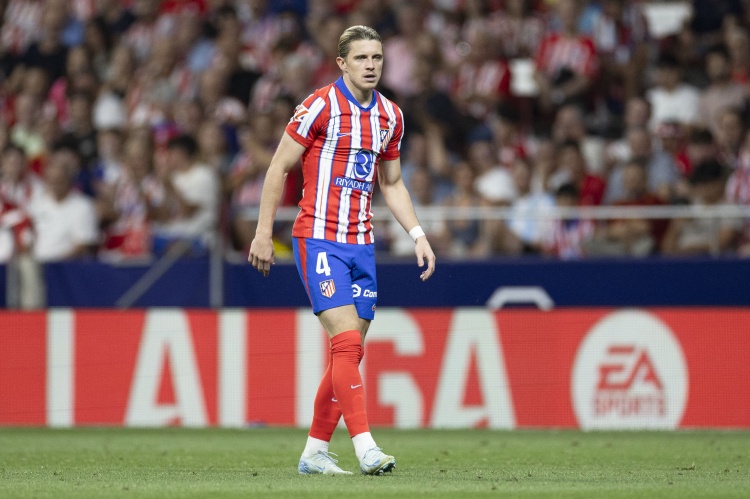 怒火中燒！英媒：梅努沒(méi)走讓阿莫林很沮喪，加拉格爾沒(méi)來(lái)他更生氣