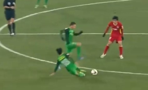 馬季奇回顧被隊友郎征飛鏟：他說(shuō)對手搶你有點(diǎn)難，想順帶幫幫他們