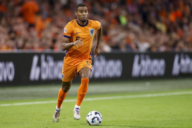 赫拉芬貝赫：作為荷蘭我們不該踢成這樣，雖然沒(méi)輸但感覺(jué)像輸了