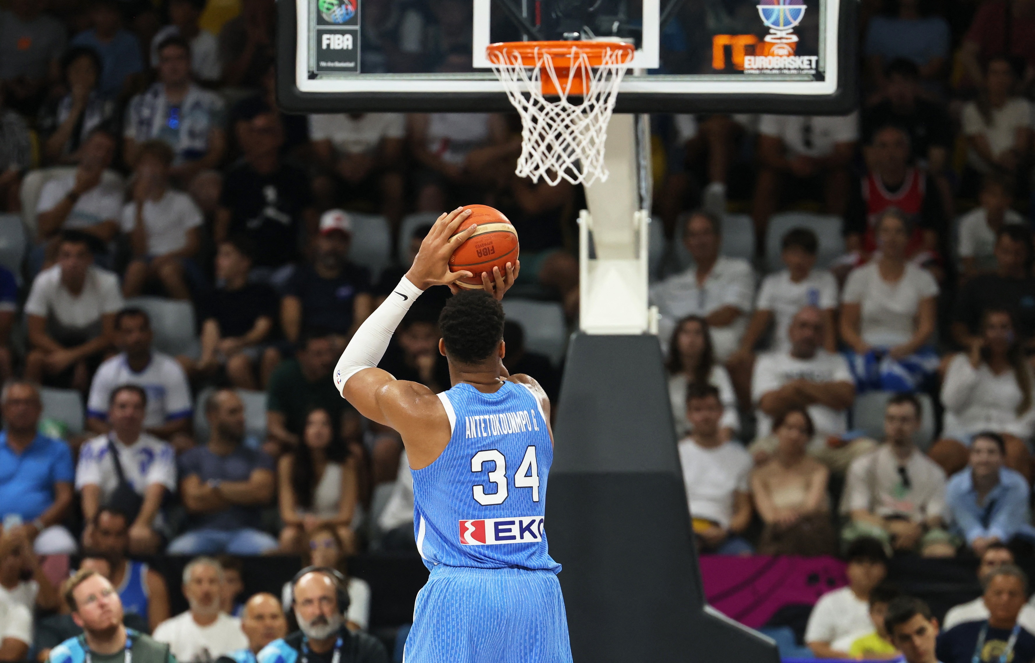 美記：看好字母哥新賽季拿到個(gè)人第三個(gè)MVP 他需要提升罰球命中率