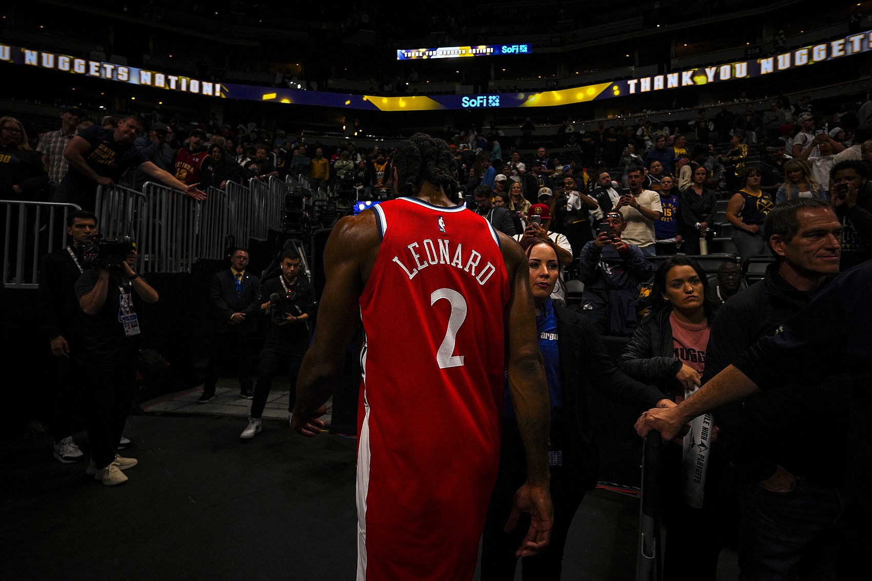 名記：若快船沒(méi)被沒(méi)收首輪&小卡合同沒(méi)有作廢 其他隊可能有樣學(xué)樣