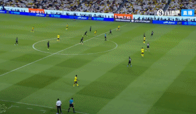 失良機！C羅單刀機會(huì )，射門(mén)被對方門(mén)將擋出