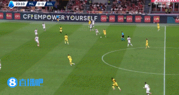 差一點(diǎn)！埃斯圖皮尼安扣球晃開(kāi)防守兜射中柱，米蘭仍0-0博洛尼亞