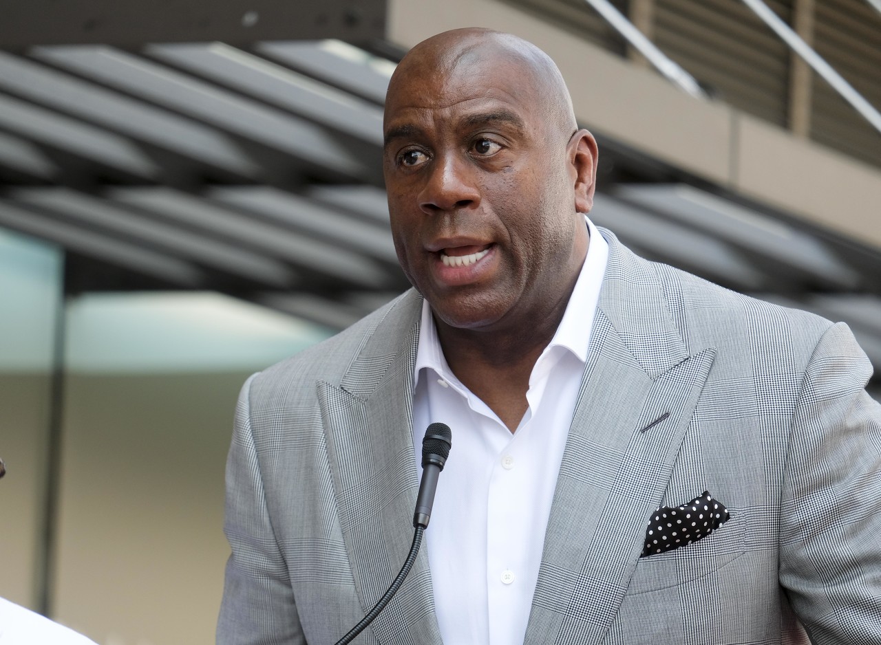 魔術(shù)師：?jiǎn)痰ね瞥鯝J時(shí)我就知道自己搞砸了 不懂理財的我犯了大錯