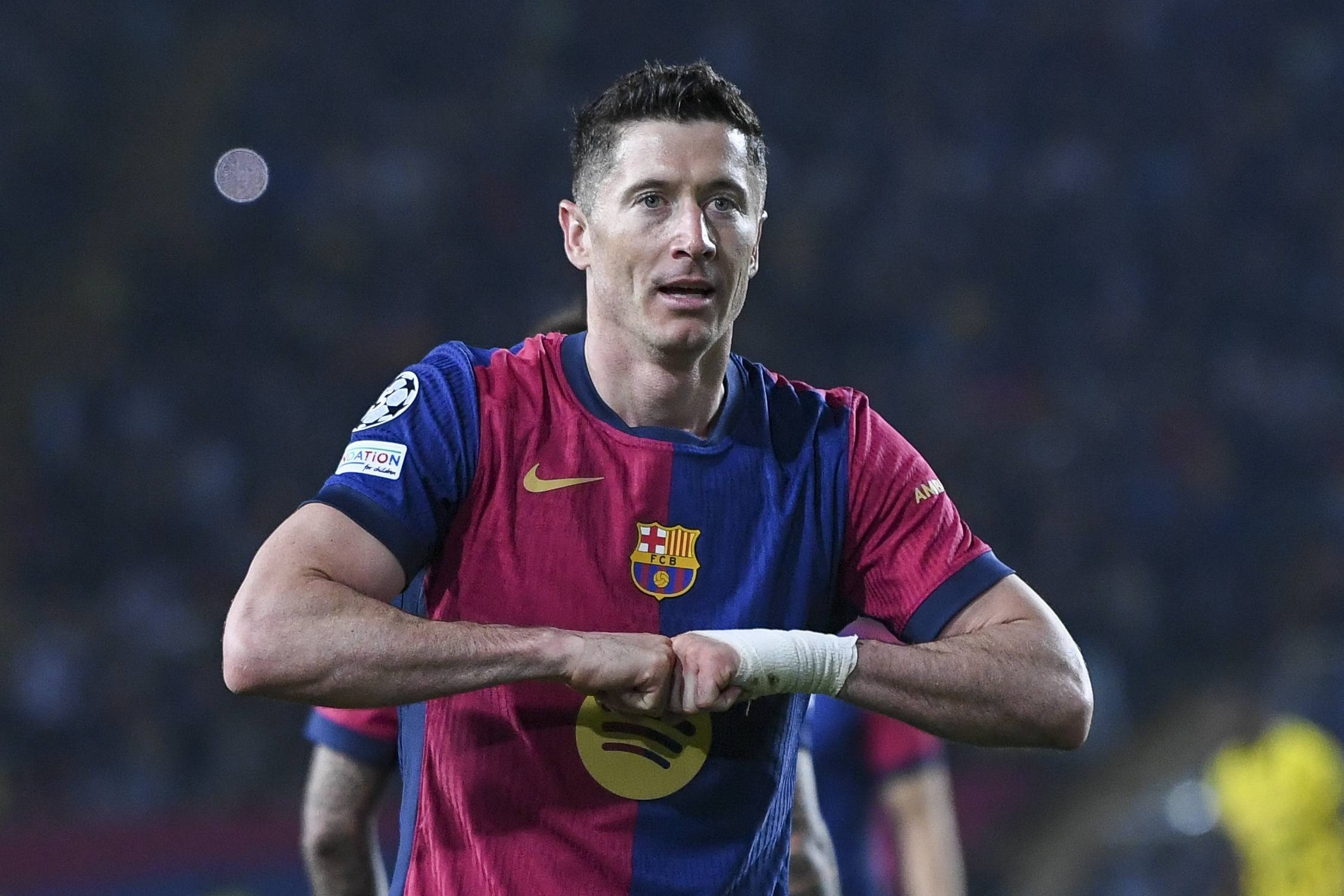 萊萬(wàn)+拉菲尼亞！同隊兩名替補一場(chǎng)比賽梅開(kāi)二度，西甲歷史首次