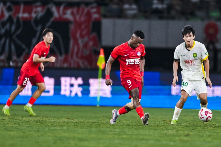 足球報：梅州近兩年深陷經(jīng)濟危機，如今的排名與投入基本成正比