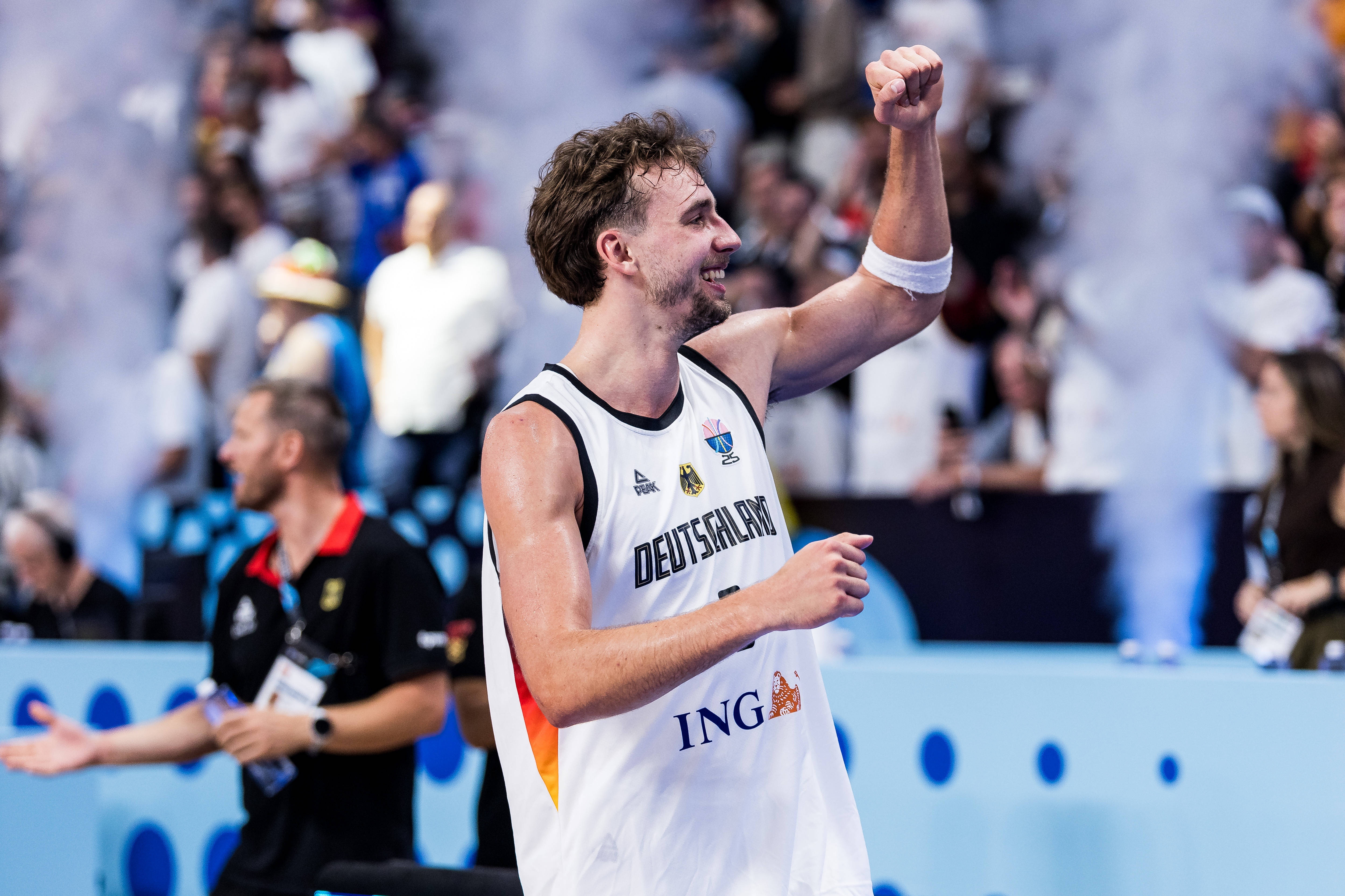 隊內得分王！小瓦格納本屆歐錦賽打滿(mǎn)9場(chǎng) 場(chǎng)均20.8分5.9板3.4助