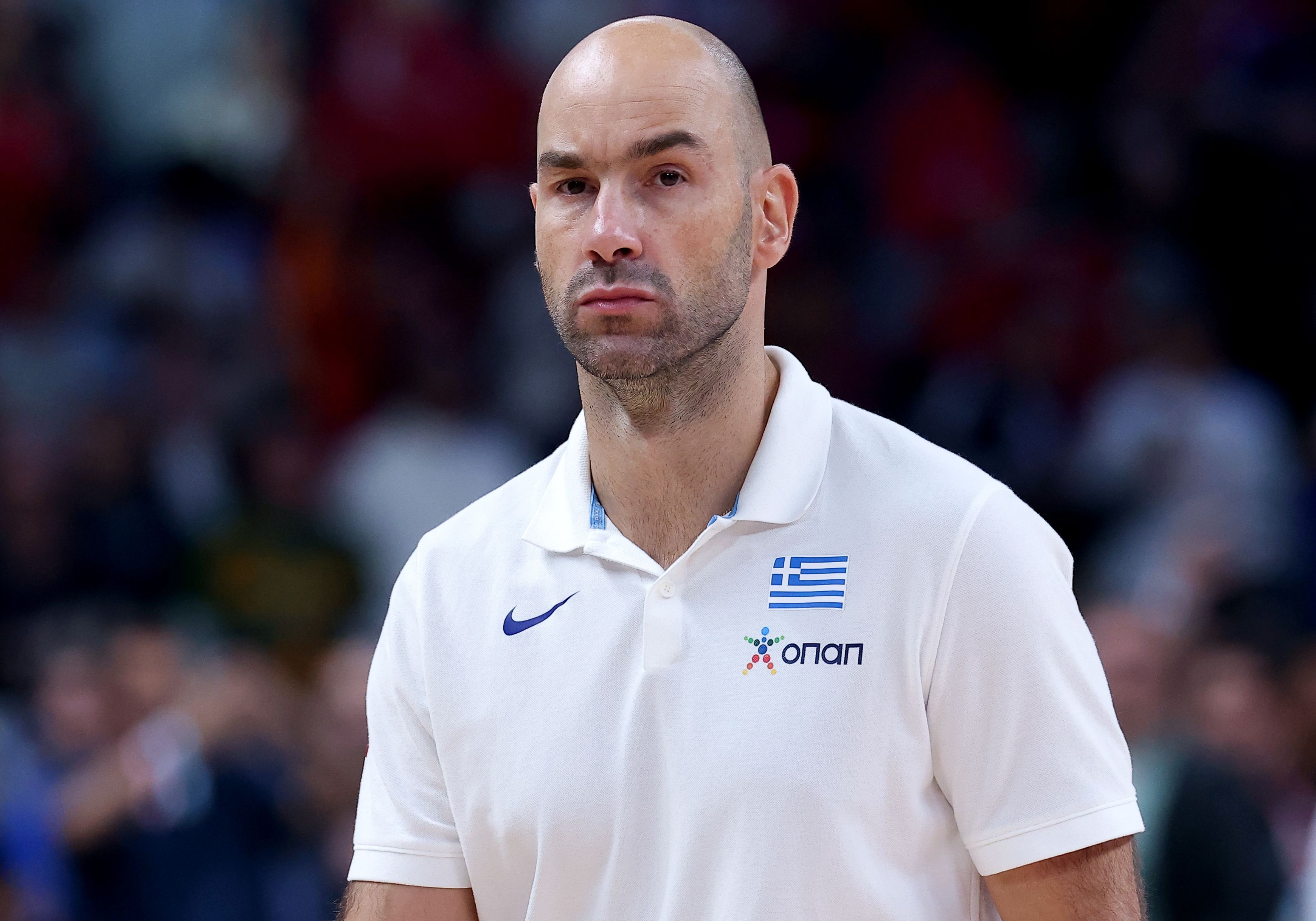 不是好的傳球手？希臘主帥：申京還年輕 還輪不到他評價(jià)字母哥