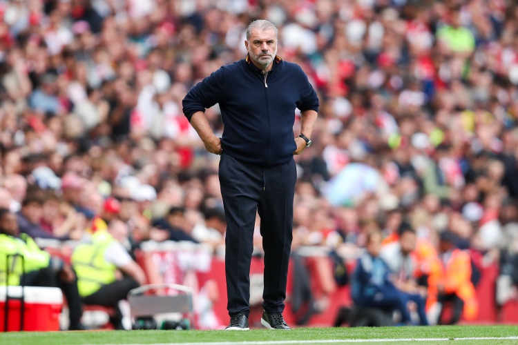 阿森納球迷嘲諷澳波：振作起來(lái)吧澳洲肥豬！明天你就要下課了！