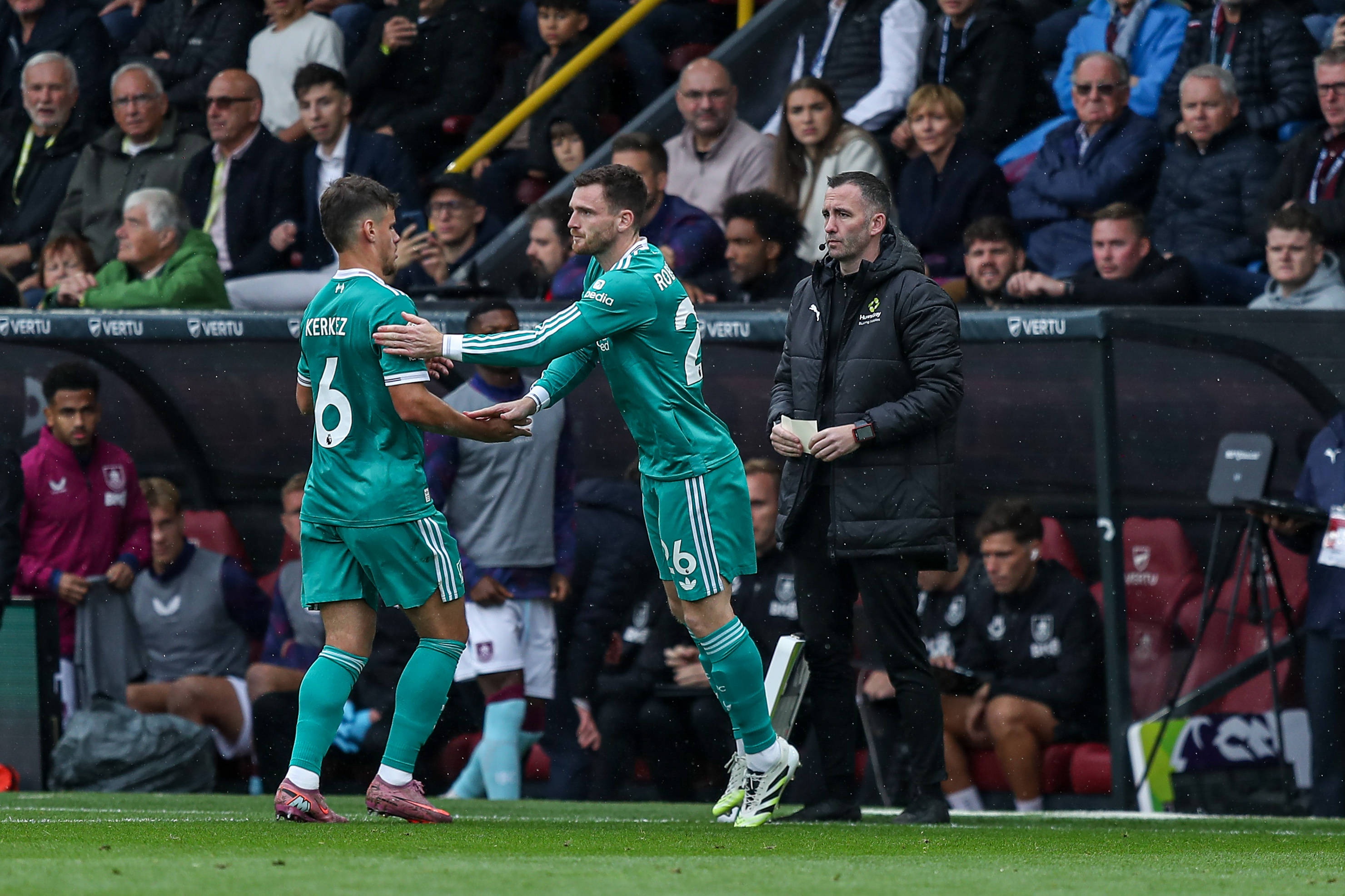 羅伯遜：科爾克茲是個(gè)自信的小伙，踢38分鐘就被換下不會(huì )影響他