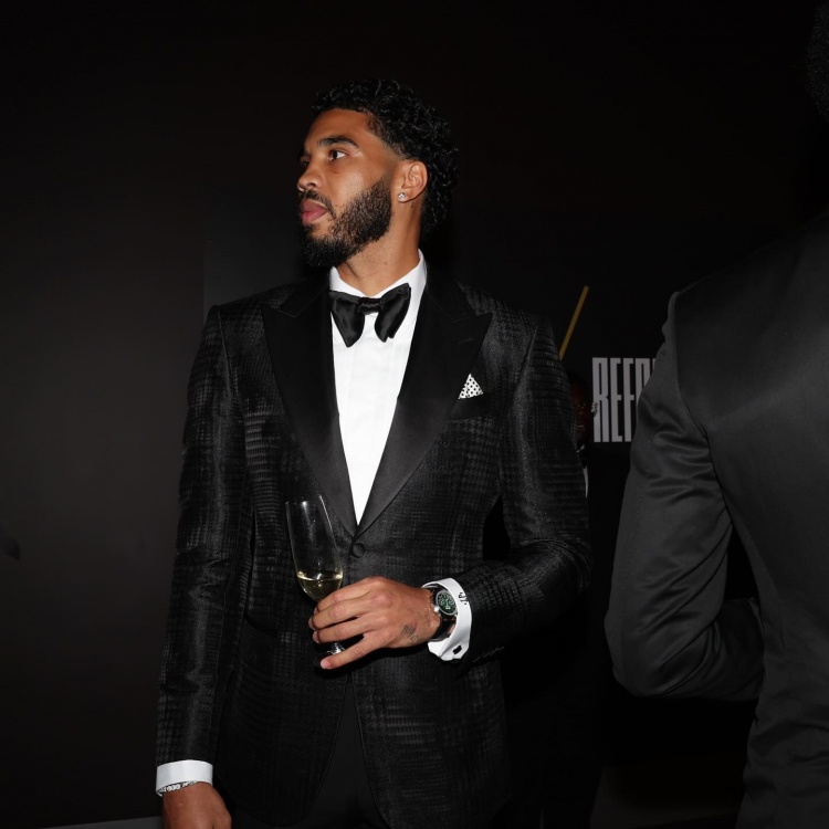 包帥的！塔圖姆曬出參加晚宴的照片 多位球員出鏡