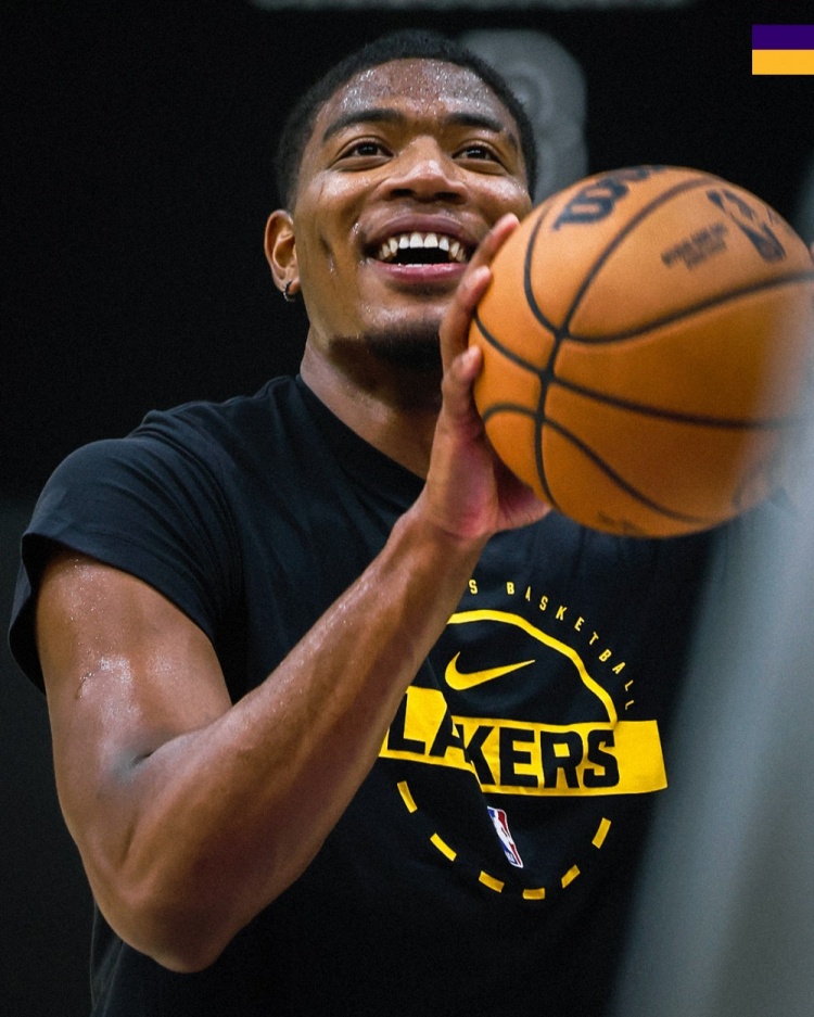 休假歸來(lái)開(kāi)練！湖人官方曬八村塁訓練照