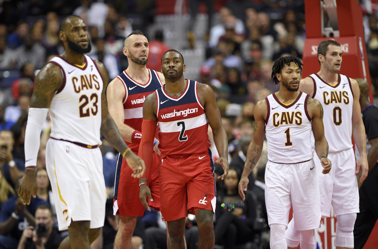 詹姆斯決定Ⅰ去公牛？查爾莫斯：他和韋德&羅斯搭檔進(jìn)攻端沒(méi)空間