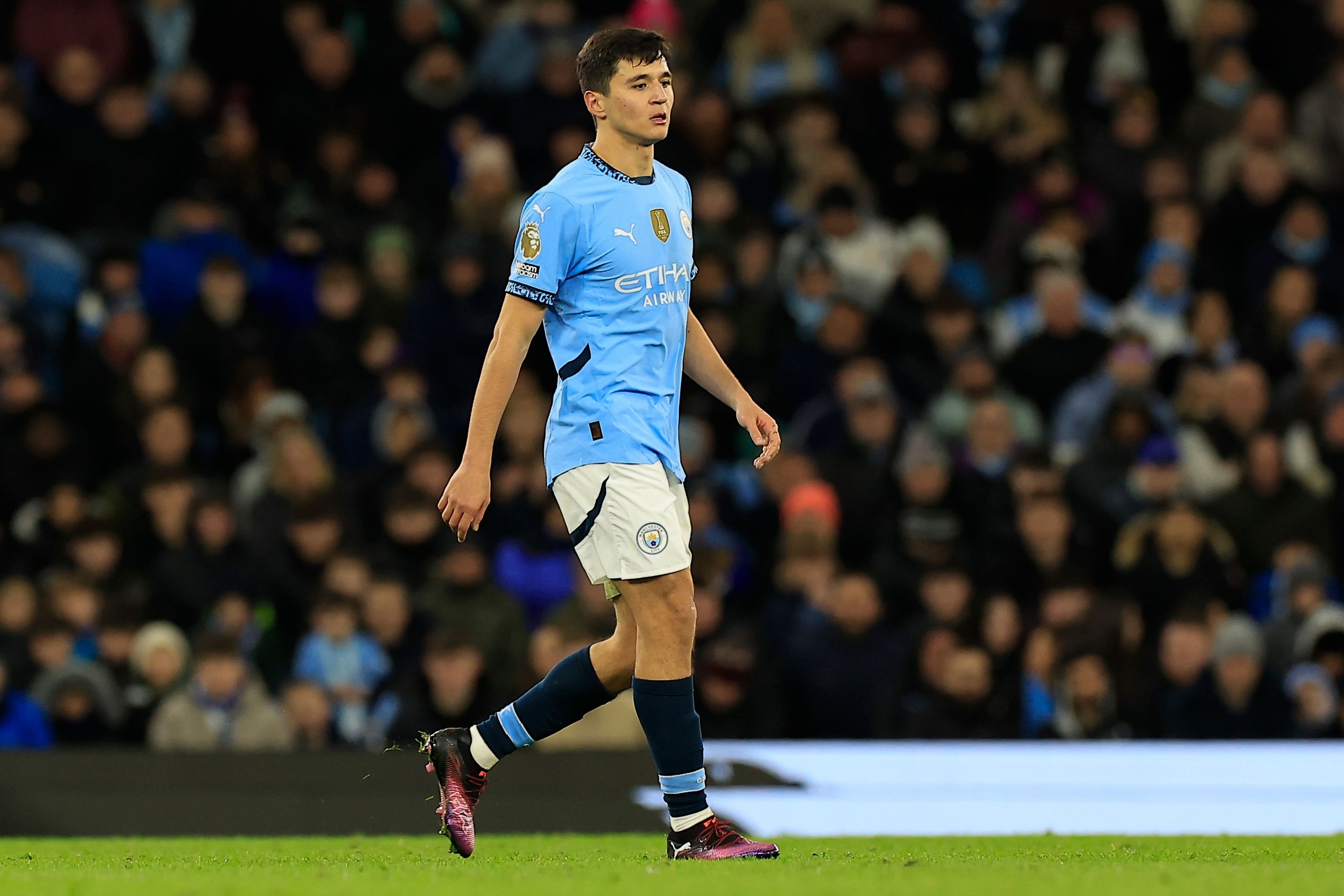 曼晚：胡桑諾夫短期內可能踢右后衛，長(cháng)遠來(lái)看他還是中后衛