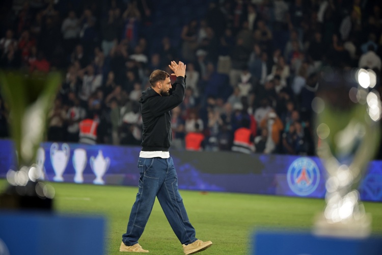 坎波斯談多納魯馬離隊：很難理解他的薪資要求，達成協(xié)議非常困難