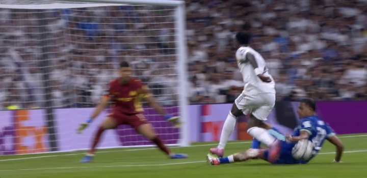 卡拉格：皇馬第二粒點(diǎn)球簡(jiǎn)直是我見(jiàn)過(guò)最糟糕的判罰之一，難以置信