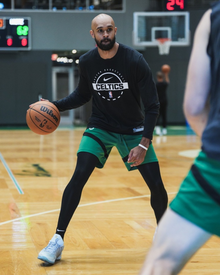 小白開(kāi)練！凱爾特人官方曬德里克-懷特訓練照