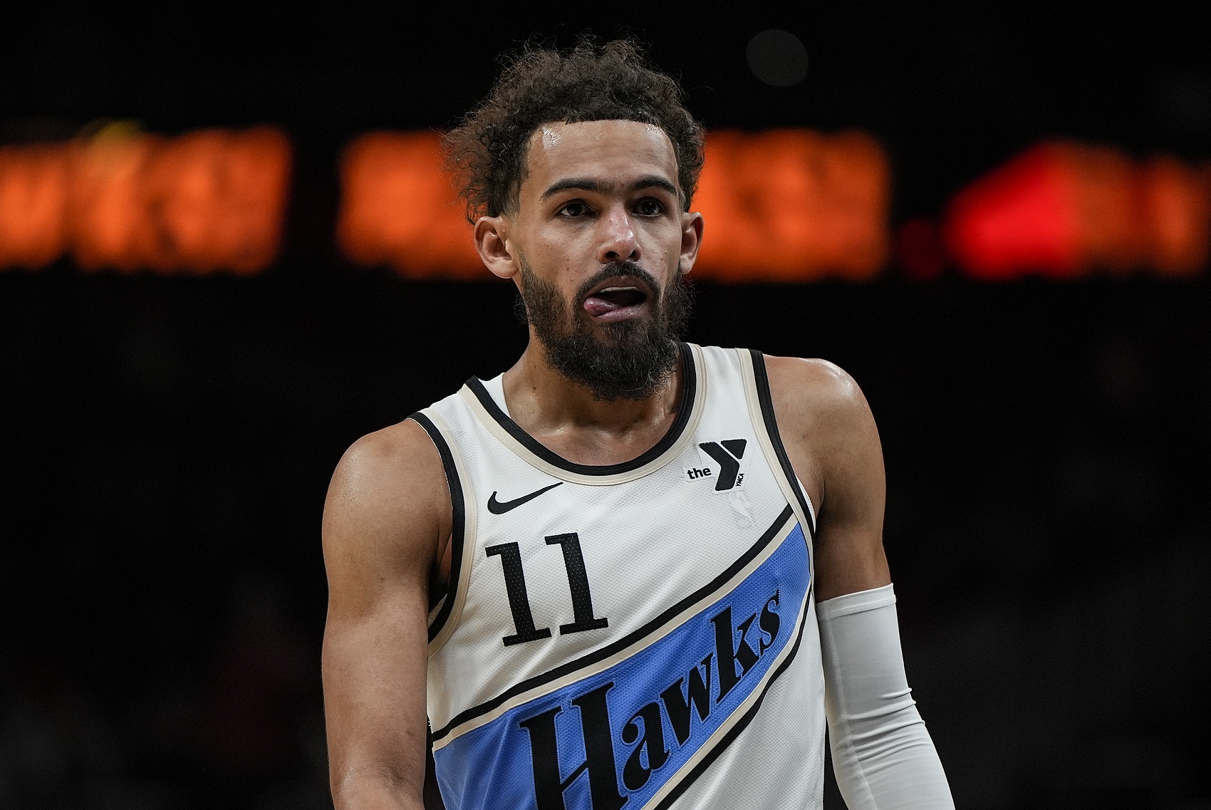 路威：特雷-楊是聯(lián)盟最好的組織者 跟他對位時(shí)你很難判斷他的意圖