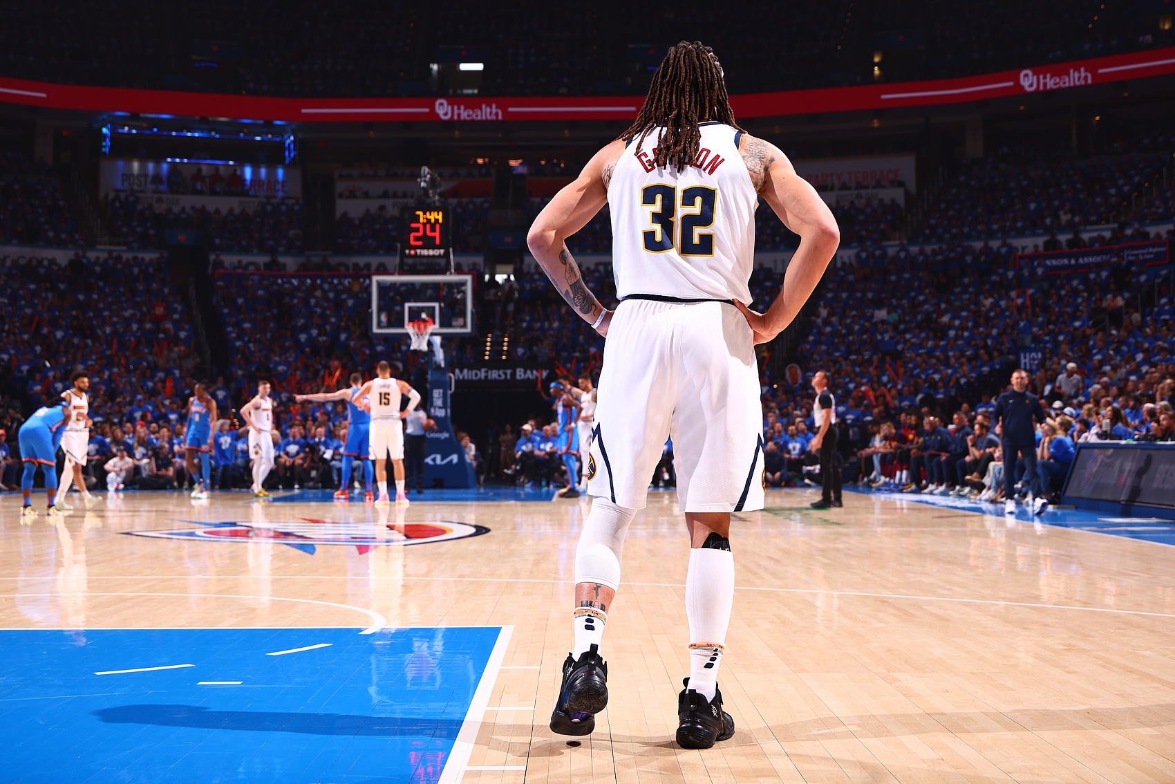 休賽期做了啥來(lái)保持狀態(tài)？戈登：練球+打游戲 保持熱愛(ài)很重要