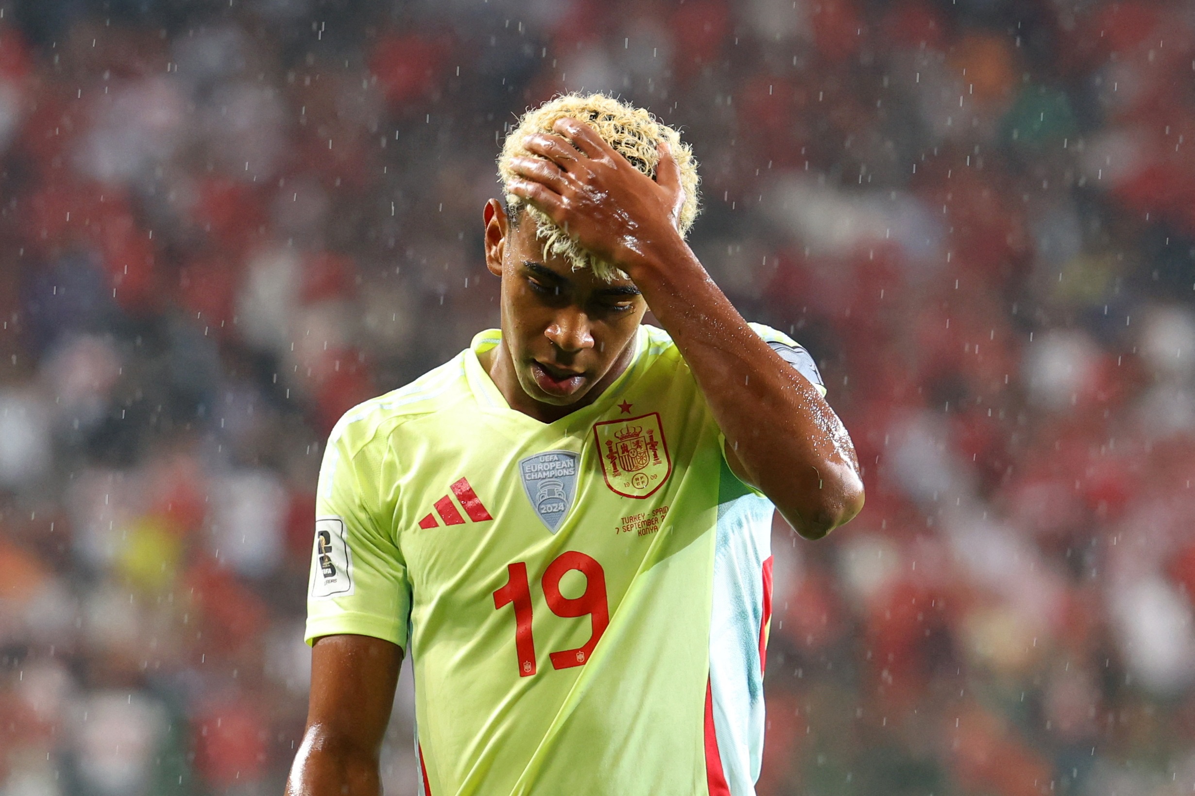 世體：亞馬爾大概還要缺席3場(chǎng)比賽，對皇家社會(huì )有可能替補復出