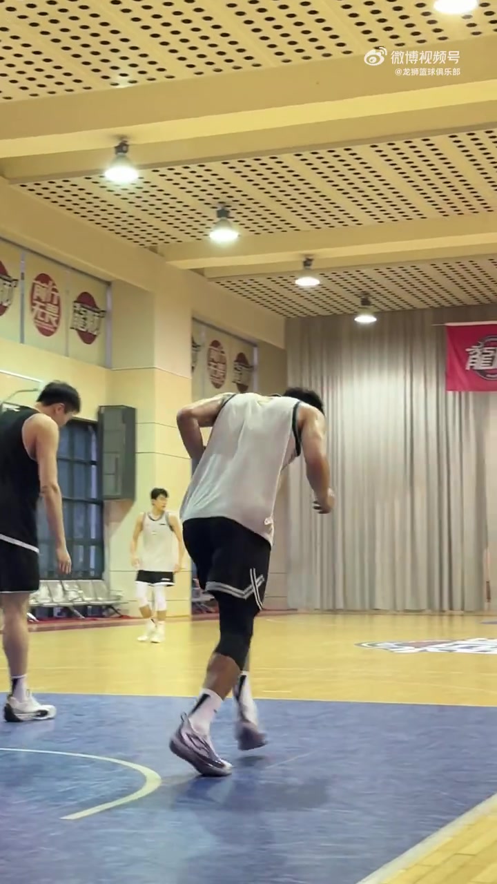 廣工&清華在龍獅連線(xiàn)！短暫合練就有良好化學(xué)反應的陳國豪逄硯鈞