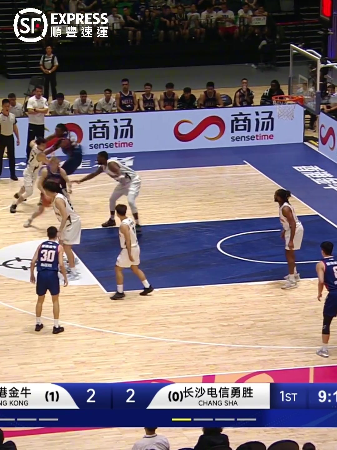 勢不可擋！香港金牛厄特爾全場(chǎng)砍下36分2板6助4斷 命中6記三分！