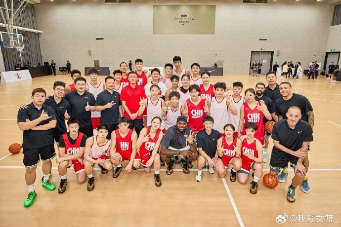 中國U16女籃今天飛往馬來(lái)西亞吉隆坡備戰亞洲杯 劉瑞、李安妮在列